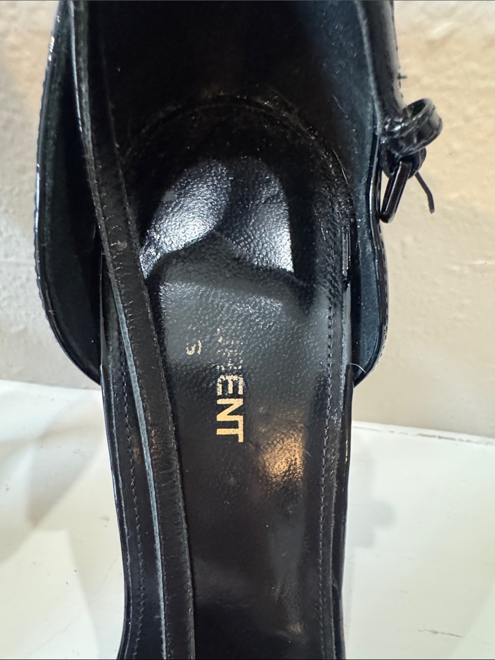 Saint Laurent Black Patent Logo-Heel Strappy Sandals - Picture 9 of 11